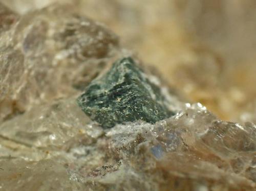 Cristal octaédrico de gahnita de 4 mm (Autor: usoz)