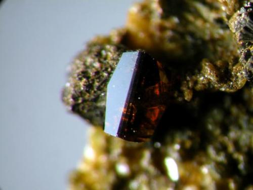 Microcline and Quartz<br />Belvís de Monroy, Comarca Campo Arañuelo, Cáceres, Extremadura, Spain<br />7 x 5 x 4 cm.<br /> (Author: ApitaAngel)