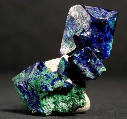 Azurita
Kerrouchen, Marruecos.
Tamaño 3.5x2cm (Autor: Carlos Pareja)