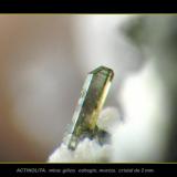 actinolita. mina gilico, cehegin. murcia
cristal de 1,5 mm (Autor: josminer)