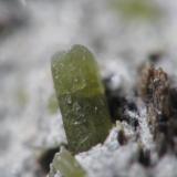 Diopsido, tamaño del cristal aproximadamente 1 mm (Autor: Vinoterapia)