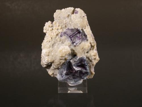 Fluorite<br />Yindu, Hexigten Banner (Kèshíkèténg Qí), Chifeng (Ulanhad), Inner Mongolia Autonomous Region, China<br />5cm X 7.5cm<br /> (Author: Richard Arseneau)