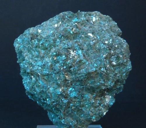 Moscovita (variedad fuchsita)<br />Concesión Areinha, Río Jequitinhonha, Diamantina, Vale do Jequitinhonha, Minas Gerais, Brasil<br />5,5 x 6 cm.<br /> (Autor: Felipe Abolafia)