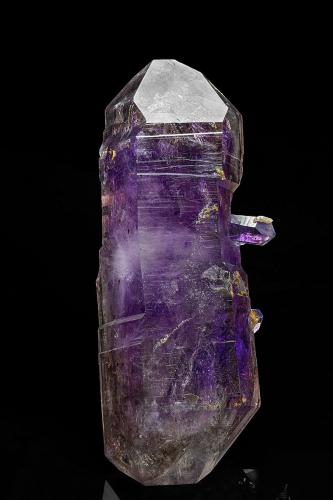 Quartz (variety amethyst), Quartz (variety smoky quartz)<br />Brandberg area, Erongo Region, Namibia<br />15.9 x 5.6 cm<br /> (Author: am mizunaka)