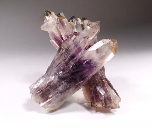 Quartz (variety amethyst)<br />Palo Verde Mine, Amatitlán, Municipio Eduardo Neri, Guerrero, Mexico<br />80 mm x 55 mm x 37 mm<br /> (Author: Don Lum)