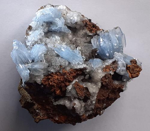 Baryte, Calcite<br />Jebel Ouichane mines, Beni Bou Ifrour, Nador, Nador Province, Oriental Region, Morocco<br />7 x 6,5 cm<br /> (Author: Volkmar Stingl)