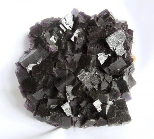 Fluorite, Calcite<br />Cave-in-Rock, Cave-in-Rock Sub-District, Hardin County, Illinois, USA<br />Specimen size 18 x 18 cm, largest fluorite cubes 3 cm<br /> (Author: Tobi)
