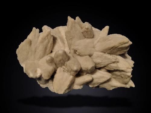 Calcite<br />Pachapaqui mining district, Pachapaqui, Aquia District, Bolognesi Province, Ancash Department, Peru<br />106 mm x 64 mm x 52 mm<br /> (Author: Firmo Espinar)