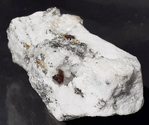 Sphalerite, Pyrite<br />Lengenbach Quarry, Fäld, Binn Valley (Binntal), Wallis (Valais), Switzerland<br />4,5 x 2 cm<br /> (Author: Volkmar Stingl)