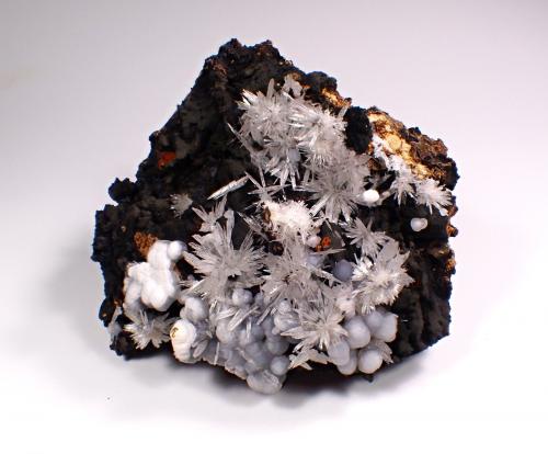 Aragonite, Calcite<br />Gergovie, La-Roche-Blanche, Veyre-Monton, Puy-de-Dôme Department, Auvergne-Rhône-Alpes, France<br />114 mm x 112 mm x 79 mm<br /> (Author: Don Lum)