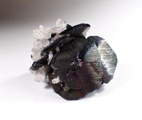 Hematite, Quartz<br />Elba Island, Livorno Province, Tuscany, Italy<br />55 mm x 54 mm x  37 mm<br /> (Author: Don Lum)