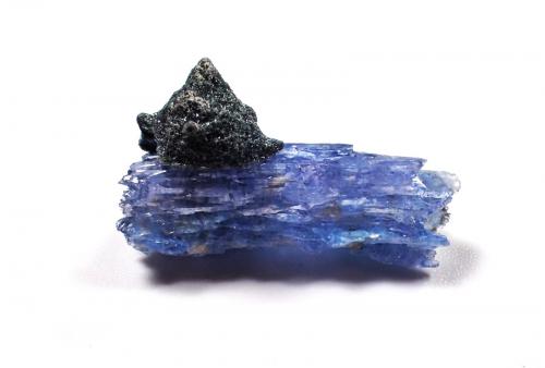 Jeremejevite<br />Erongo Mountain, Usakos, Erongo Region, Namibia<br />16 mm  x 12 mm<br /> (Author: Don Lum)