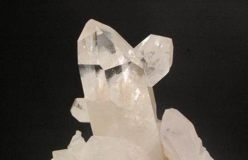 Quartz<br /><br />9.0 x 3.5 cm<br /> (Author: Michael Shaw)