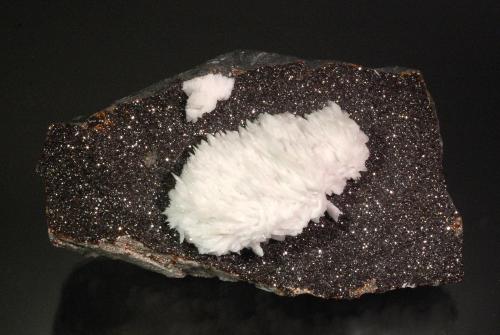 Barite<br />Les Cèdres Mine, Les Malines mining district, Saint-Laurent-le-Minier, Le Vigan, Gard Department, Occitanie, France<br />11.8 × 6.6 × 5.0 cm<br /> (Author: Michael Shaw)