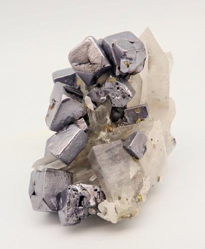 Galena, Quartz, Chalcopyrite<br />Madan mining area, Rhodope Mountains, Smolyan Oblast, Bulgaria<br />Overall size: 76 mm x 71 mm. Largest crystals: galena 14 mm on edge, quartz mm 38 tall, chalcopyrite ~4 mm on edge. Mass (weight): 214 g.<br /> (Author: Carles Millan)