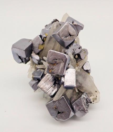 Galena, Quartz, Chalcopyrite<br />Madan mining area, Rhodope Mountains, Smolyan Oblast, Bulgaria<br />Overall size: 76 mm x 71 mm. Largest crystals: galena 14 mm on edge, quartz mm 38 tall, chalcopyrite ~4 mm on edge. Mass (weight): 214 g.<br /> (Author: Carles Millan)