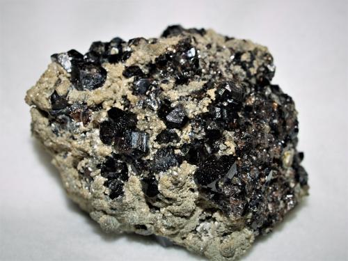 Cassiterite<br />Minas da Panasqueira, Aldeia de São Francisco de Assis, Covilhã, Castelo Branco, Cova da Beira, Centro, Portugal<br />6.3x5.5x3.5 cm''s<br /> (Author: Joseph DOliveira)