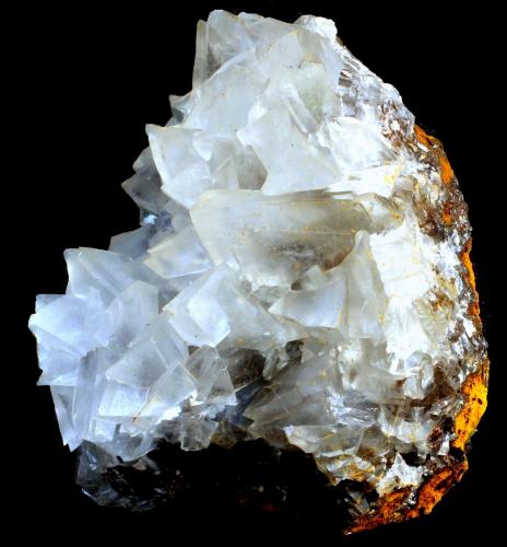 Calcita<br />Cantera Cabezoncillo, Cabeçonet/Alto del Salmitre, Municipio Busot, Comarca Campo de Alicante, Alicante / Alacant, Comunidad Valenciana / Comunitat Valenciana, España<br />40 x 33 x 22 mm.<br /> (Autor: José Luis Zamora)