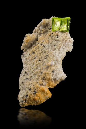 Meta-autunite on 'lepidolite' and Quartz after Spodumene<br />Golconda pegmatite, Governador Valadares, Vale do Rio Doce, Minas Gerais, Brazil<br />6.5 x 4 x 11 cm / main crystal: 2.5 cm.<br /> (Author: MIM Museum)