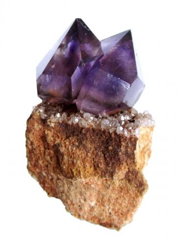 Quartz (variety amethyst)<br />Kuridala, Cloncurry Shire, Queensland, Australia<br />Specimen height 6 cm<br /> (Author: Tobi)