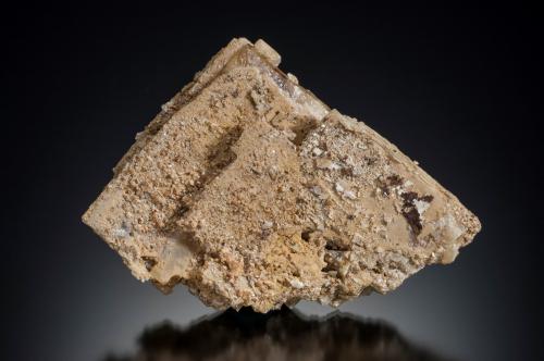 Stolzite<br />Sainte Lucie Mine, Saint-Léger-de-Peyre, Marvejols, Mende, Lozère, Occitanie, France<br />7 x 2 x 6 cm<br /> (Author: MIM Museum)