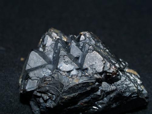 Sphalerite<br />Sa Dena Hes Mine, Watson Lake, Watson Lake District, Yukon, British Columbia, Canada<br />5x3.5x2.6 cm''s<br /> (Author: Joseph DOliveira)