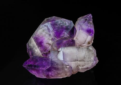 Quartz (variety amethyst)<br />Ellis-Jones Mine, Due West, Abbeville County, South Carolina, USA<br />8.1 x 6.6 cm<br /> (Author: am mizunaka)