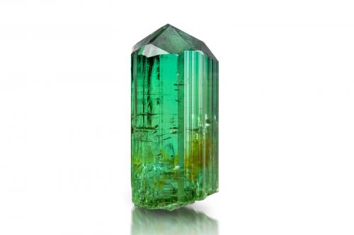Elbaite<br />Rubaya, Bahunde, Masisi Territory, North Kivu Province (Kivu), Democratic Republic of the Congo (Zaire)<br />3 x 3 x 6 cm / main crystal: 5.8 cm.<br /> (Author: MIM Museum)
