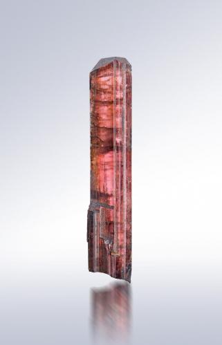 Väyrynenita<br />Shengus (Shingus), Distrito Baltistán, Gilgit-Baltistan (Áreas del Norte), Paquistán<br />1.5 x 0.5 x 6.5 cm / cristal principal: 6.5 cm<br /> (Autor: Museo MIM)