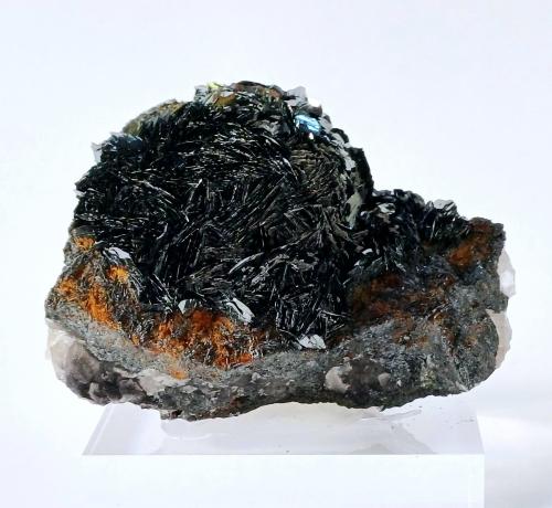 Hematite<br />Chub Lake, Hailesboro, St. Lawrence County, New York, USA<br />70mm x 50mm x 40mm<br /> (Author: Philippe Durand)