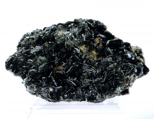 Hematite<br />Les Droites (south face), Mont Blanc Massif, Chamonix, Haute-Savoie, Auvergne-Rhône-Alpes, France<br />95mm x 65mm x 45mm<br /> (Author: Philippe Durand)