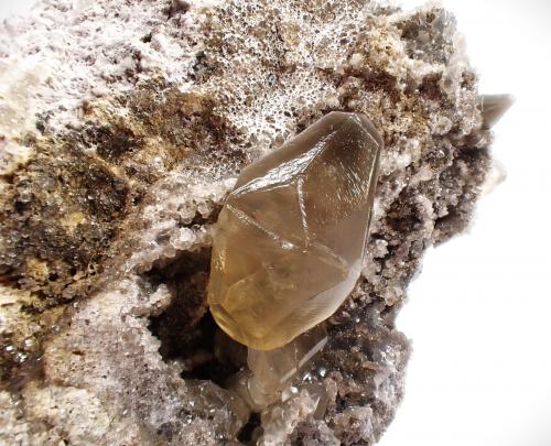 Calcite (twinned)<br />Áliva Mine (Las Mánforas Mine), level 2, Áliva mining area, Camaleño, Comarca Liébana, Cantabria, Spain<br />82 mm x 75 mm x 51 mm (crystal size 26 mm x 15 mm)<br /> (Author: Don Lum)