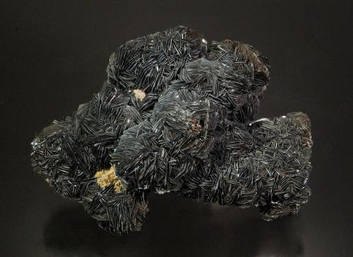 Hematite<br />Framont, Grandfontaine, Mutzig, Molsheim, Bas-Rhin, Grand Est, France<br />7.6 x 5.5 cm<br /> (Author: Michael Shaw)