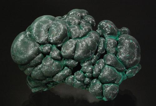 Malachite<br />Khanong cielo abierto, Mina Sepon, Distrito Vilabouly, Provincia Savannakhét, Laos (R.D.P. Lao)<br />11.2 x 7.8 x 3.9 cm<br /> (Author: Michael Shaw)