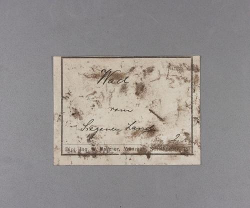 _Etiqueta Óxidos e hidróxidos de Mn<br />Siegerland, Rhineland-Palatinate/Rheinland-Pfalz, Germany<br />8,5 × 5 × 3,3 cm.  14,73 g.<br /> (Autor: J. G. Alcolea)