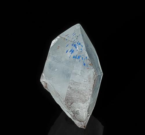 Quartz, Shattuckite<br />Artonvilla Mine, Musina, Musina local Municipality, Limpopo Province, South Africa<br />3.4 x 2.0 cm<br /> (Author: am mizunaka)