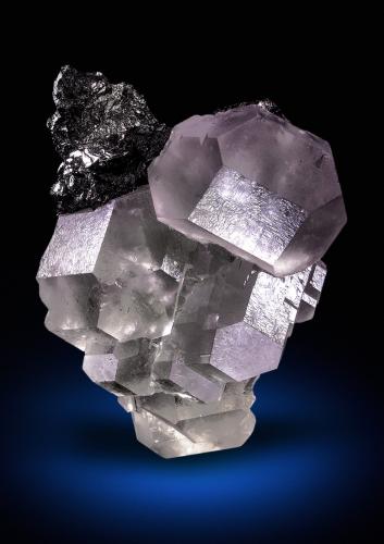 Fluorite, Sphalerite<br />Naica Mine, Naica, Municipio Saucillo, Chihuahua, Mexico<br />Specimen height 8 cm<br /> (Author: Tobi)