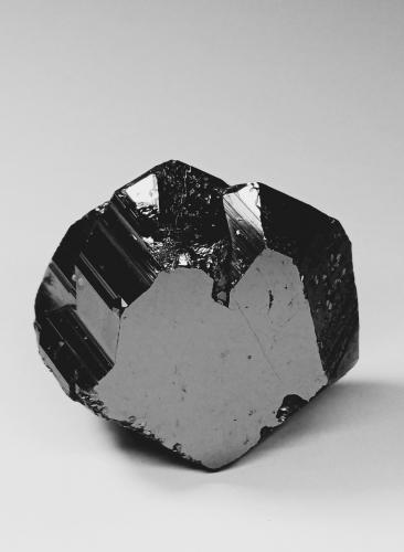 Hematite<br />N'Chwaning mining area, Kuruman, Kalahari manganese field (KMF), Northern Cape Province, South Africa<br />45mm x 45mm x 21mm<br /> (Author: Philippe Durand)