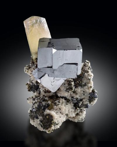 Galena<br />Sweetwater Mine, Ellington, Viburnum Trend District, Reynolds County, Missouri, USA<br />7 x 7.5 x 10.5 cm / main crystal: 4.9 cm.<br /> (Author: MIM Museum)