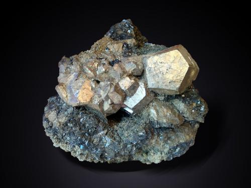 Pyrite on Hematite<br />Rio Mine (Rio Marina Mine), Valle Giove stope, Rio Marina, Elba Island, Livorno Province, Tuscany, Italy<br />84 mm x 71 mm x 40 mm<br /> (Author: Firmo Espinar)