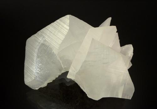 Calcite<br />Xianghualing Mine, Xianghualing Sn-polymetallic ore field, Linwu, Chenzhou Prefecture, Hunan Province, China<br />9.5 x 7.5 x 6.5 cm<br /> (Author: Michael Shaw)