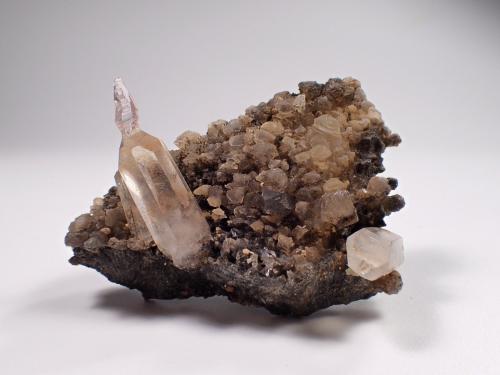 Quartz (variety reverse scepter), Calcite<br />Goboboseb Mountains, Brandberg area, Erongo Region, Namibia<br />62 mm x 49 mm x 27 mm<br /> (Author: Don Lum)