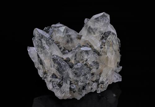 Quartz, Luinaite-(OH)<br />Bald Hornet Claim, North Bend, King County, Washington, USA<br />12.3 x 11.1 cm<br /> (Author: am mizunaka)