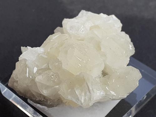Calcite<br />Baimashan tunnel (construction site), Qianbaxia, Wuyishan, Nanping Prefecture, Fujian Province, China<br />3 x 2,5 cm<br /> (Author: Volkmar Stingl)