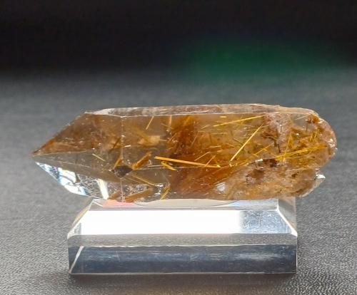 Quartz with Rutile inclusions<br />Novo Horizonte, Bahia, Northeast Region, Brazil<br />65mm x 20mm x 25mm<br /> (Author: Philippe Durand)