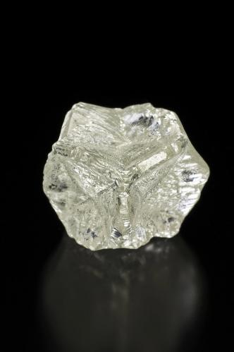 Diamond<br />Orapa Mine, Orapa, Letlhakane, Central District, Botswana<br />1.5 x 1,4 x 1 cm<br /> (Author: MIM Museum)