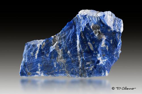 Lazurita<br />Ovalle, Comuna Ovalle, Provincia Limarí, Región Coquimbo, Chile<br />8,5cm x 7cm x 3cm<br /> (Autor: Pere Alonso)