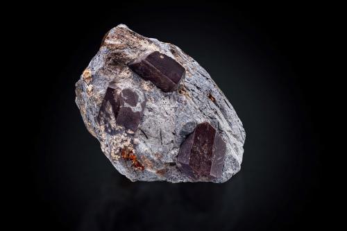 Lorenzenite<br />Selsurt Mountain (Flora Mountain), Lovozero Massif, Kola Peninsula, Murmanskaja Oblast, Northern Region, Russia<br />9 x 7 x 5.5 cm / main crystal: 2.6 cm.<br /> (Author: MIM Museum)