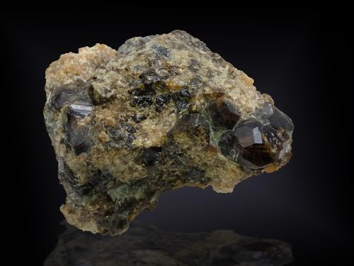 Vesuvianite<br />Case Collina (Toscopomici Quarry), Pitigliano, Grosseto Province, Tuscany, Italy<br />58 mm x 47 mm x 27 mm<br /> (Author: Firmo Espinar)