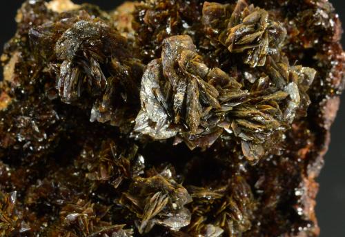 Descloizite<br />M'Fouati, M'Fouati District, Bouenza Department, Republic of the Congo<br />5.4 x 3.9 x 2.4 cm<br /> (Author: Michael Shaw)